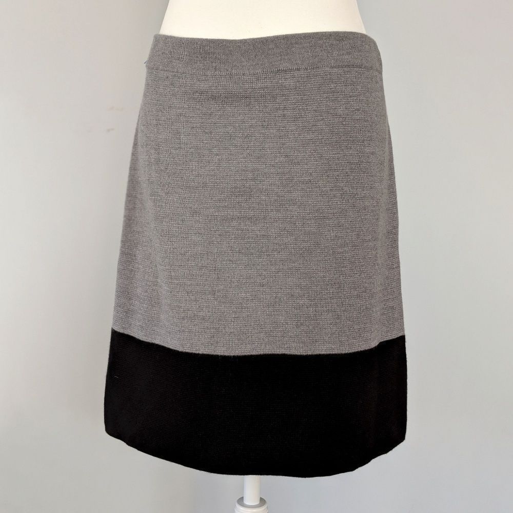Ann Taylor Loft Knit Wool Blend Sweater Skirt, Sz. Medium